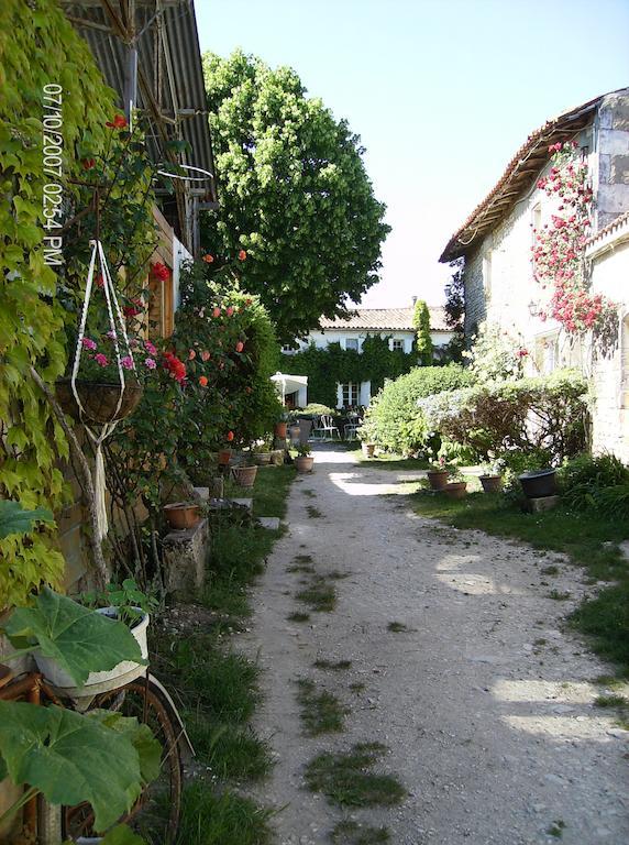 Bed & Breakfast A L'antan - La Ferme D'octave Saint-Hilaire-de-Villefranche